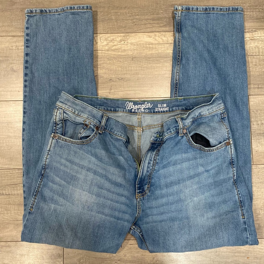 Men’s Wrangler Retro Straight cut slim fit jeans